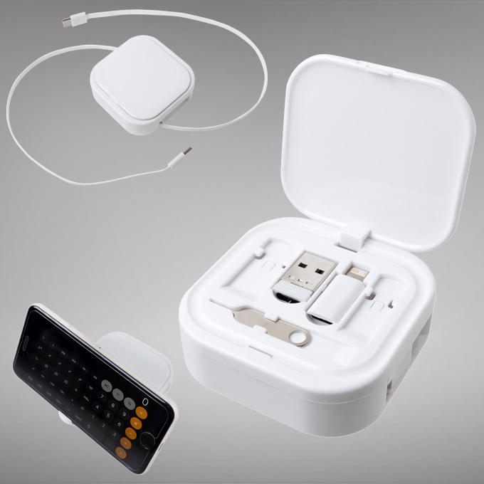 リール式マルチ充電ケーブル